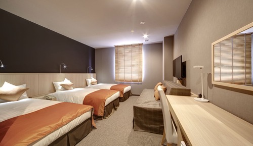 Habitación triple familiar, no fumadores (23sqm, Main Building)