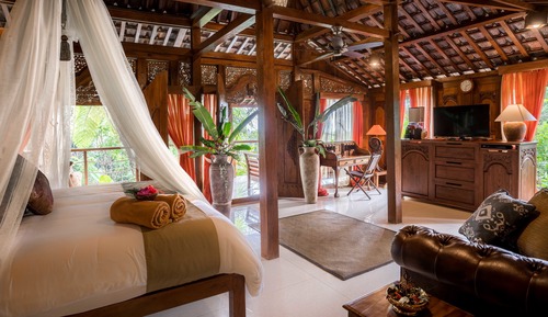Two Bedroom  Deluxe Suite with Rainforest View