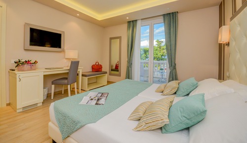 Habitación Deluxe doble, balcón, vistas al lago