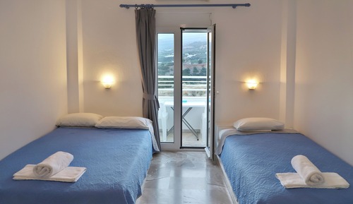 Estudio, vistas al mar