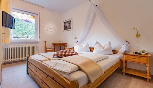 Habitación Confort doble, 1 cama de matrimonio, vistas al viñedo, junto a la pista de esquí