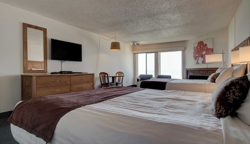 2 Queen Studio w/Kitchen, Oceanview Non-Pet