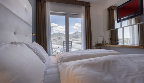 Habitación doble superior, vistas al lago