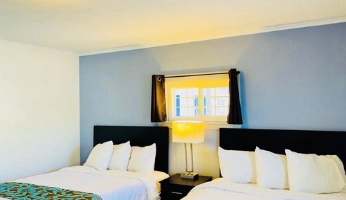 Habitación económica, 2 camas de matrimonio