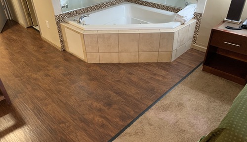 Suite, 1 cama de matrimonio grande con sofá cama, bañera de hidromasaje