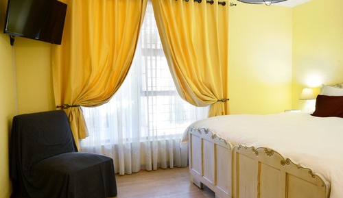 Habitación estándar con 1 cama doble o 2 individuales