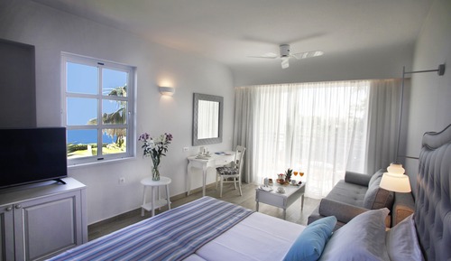 Habitación con 2 camas individuales, vistas al mar