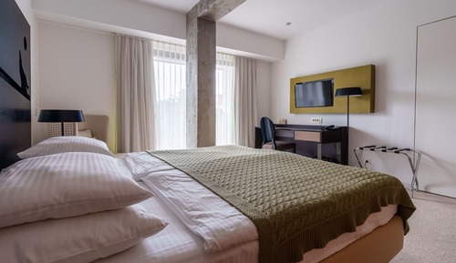 Habitación superior con 1 cama doble o 2 individuales