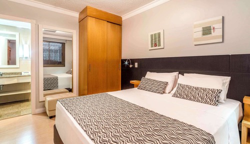 Habitación superior, 1 cama doble, balcón