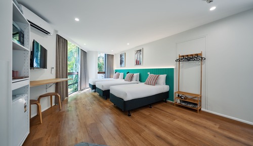 Triple room