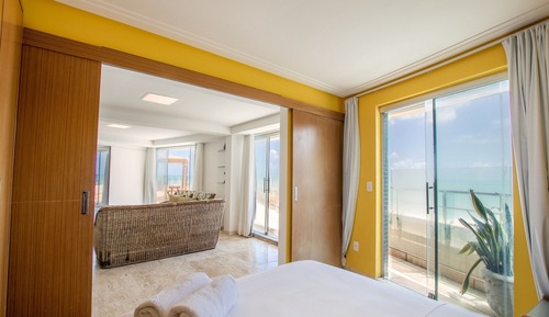 Habitación familiar, 3 habitaciones, terraza, mirando al mar