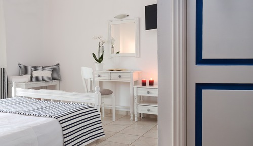 Habitación estándar doble, patio, vistas parciales al mar