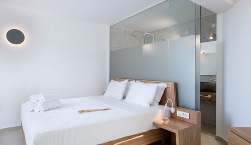 Habitación Premium doble, bañera de hidromasaje, vistas parciales al mar