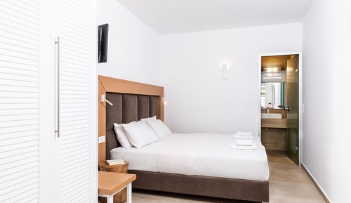 Habitación estándar con 1 cama doble o 2 individuales