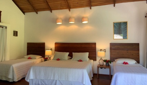 Habitación cuádruple superior, vistas al jardín