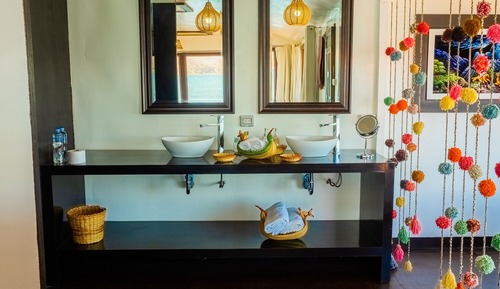 Panoramic Studio Suite, Ensuite, Lake View