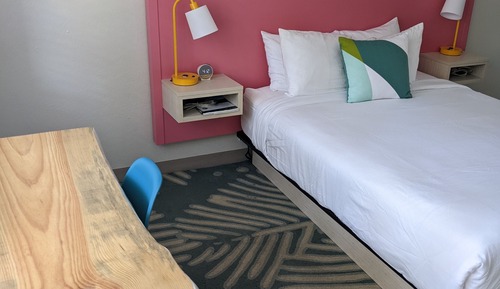 Habitación básica doble, 2 camas de matrimonio