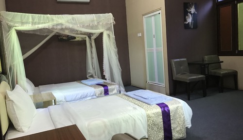 Chalet tradicional, 1 habitación, vistas al jardín, en la zona del jardín