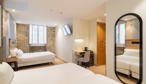 Habitación doble (with 2 extra beds)