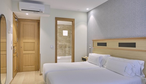 Habitación doble con cama supletoria