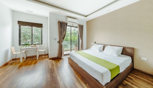 Suite Double Room with Balcony Garden View