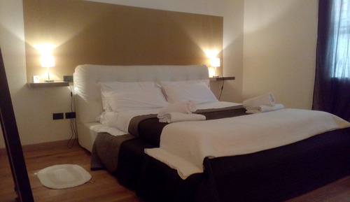 Suite Deluxe, 1 cama de matrimonio, baño privado