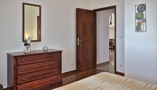 Apartamento familiar, 2 habitaciones, vistas al mar, frente a la playa