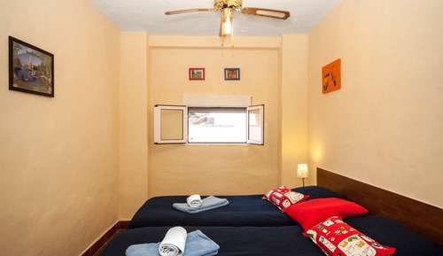 Apartamento, 2 habitaciones, cocina básica