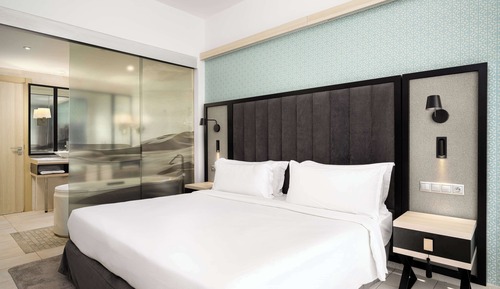 Suite junior, balcón, vistas al jardín