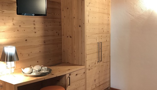 Habitación clásica con 1 cama doble o 2 individuales