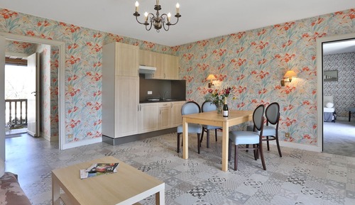 Apartamento familiar, balcón (31-32/35-36)