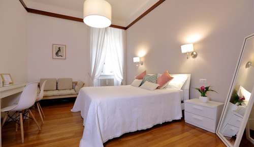 Habitación triple, baño privado (Double-Triple-1)