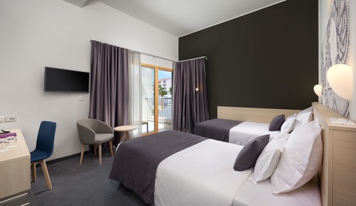 Standard room with Balcony