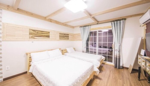 Habitación con 2 camas individuales