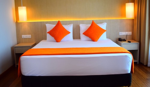 Habitación Deluxe con 1 cama doble o 2 individuales, vistas a la ciudad