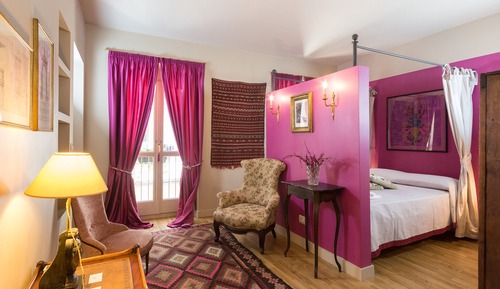 Apartamento, cocina básica (Magenta)