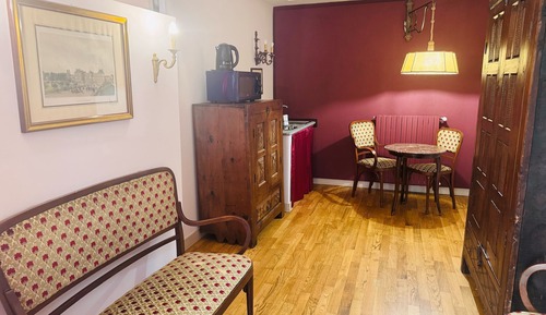 Apartamento, cocina básica (Amarena)