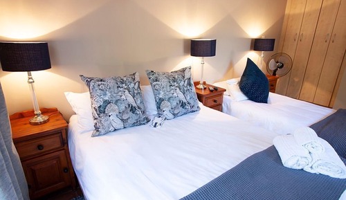 Habitación Deluxe, varias camas