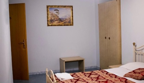 Habitación triple, baño privado