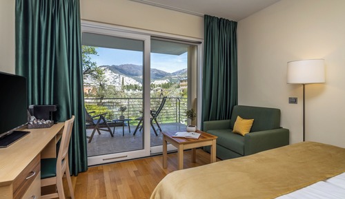 Habitación clásica con 1 cama doble o 2 individuales, 1 cama doble o 2 individuales (GARDA SPIRIT)