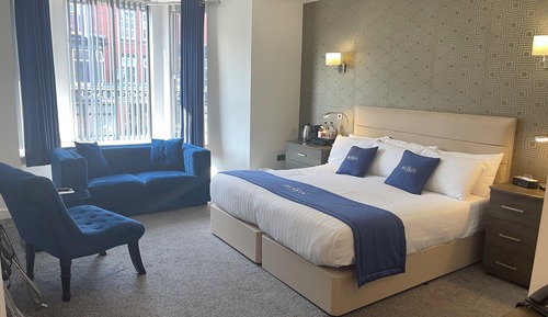 King Sofa Premier Room
