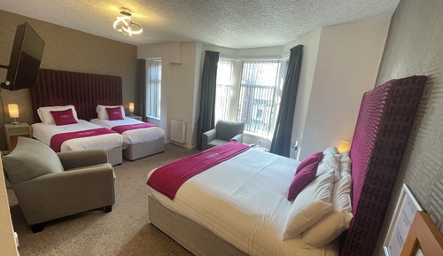Family 4 Premier Room