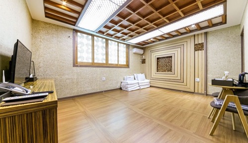 Habitación (Korean Ondol, Rate for 2)