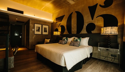 Habitación Deluxe, 1 cama de matrimonio grande, vistas al patio
