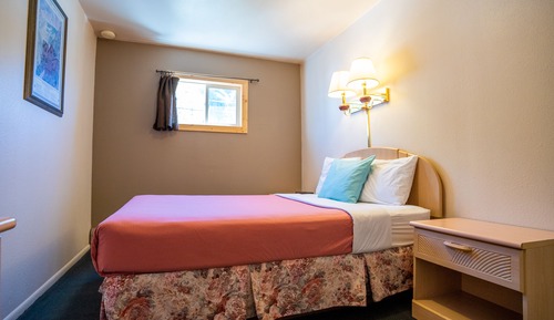 Suite C or D