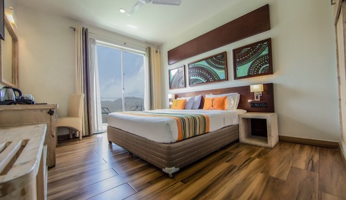 Habitación superior con 1 cama doble o 2 individuales