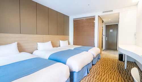 Deluxe Triple (No View) (3 Single Beds)