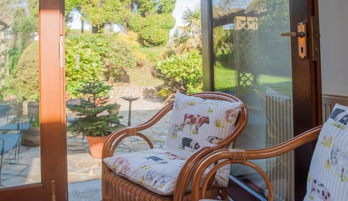 Casa de campo, baño privado, vistas al jardín (Frankaborough)