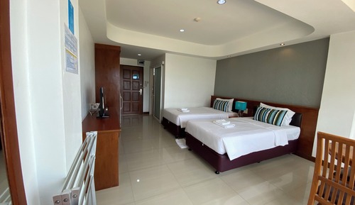 Standard Sea View Twin Room