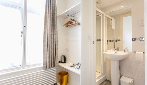 Habitación individual, baño privado
